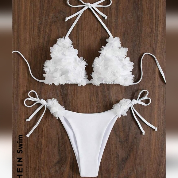 White Floral Applique Bikini - Picture 4 of 6